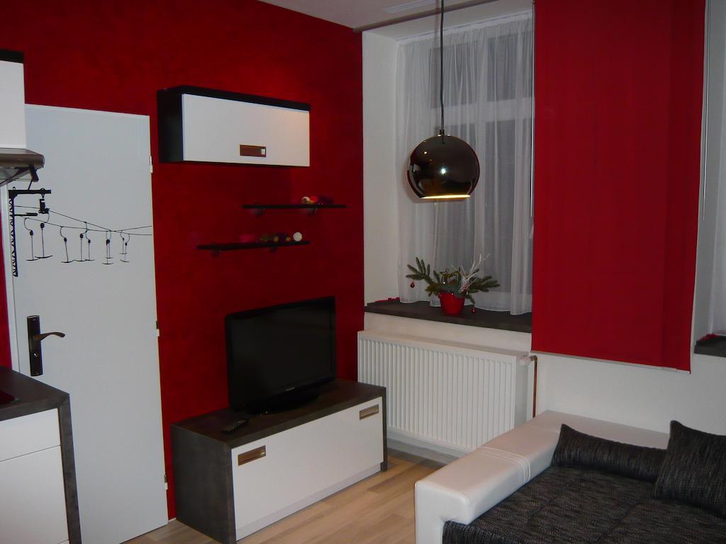 Apartmany Liska Mladé Buky Chambre photo