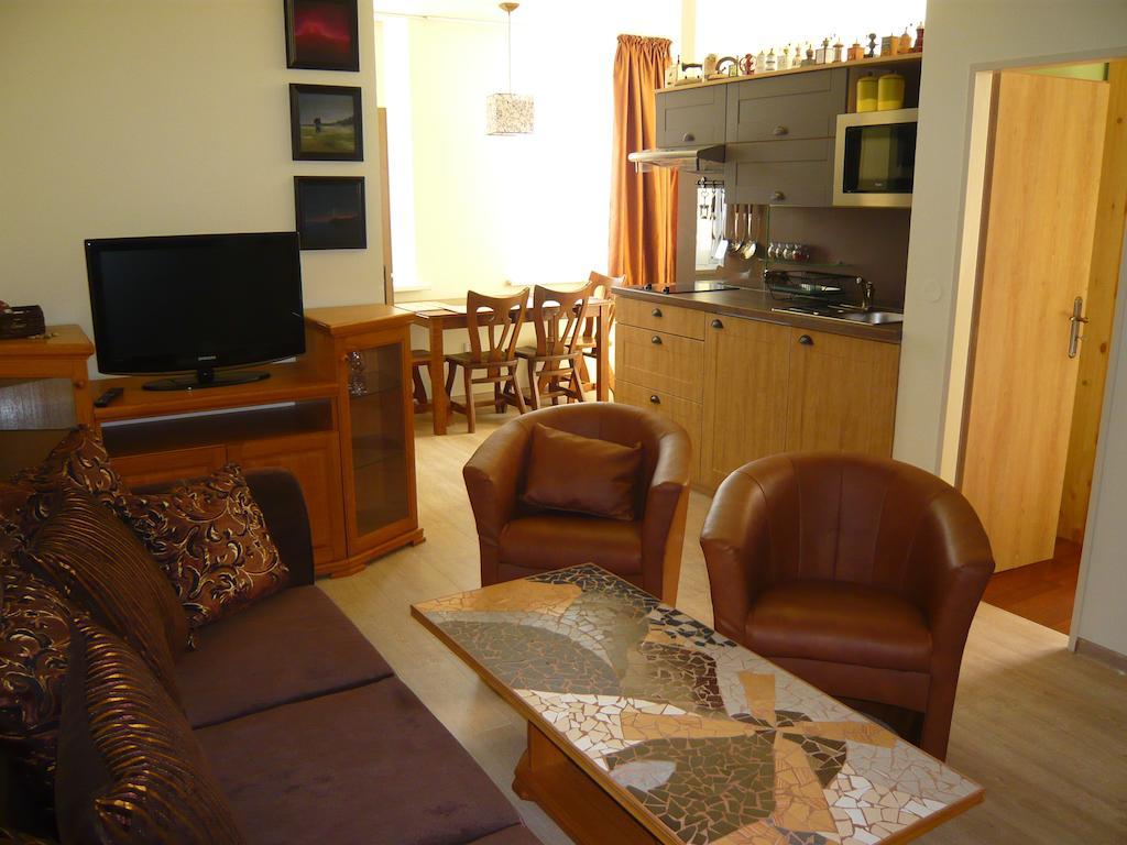 Apartmany Liska Mladé Buky Chambre photo