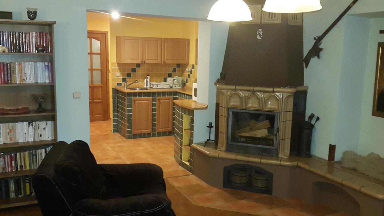Apartmany Liska Mladé Buky Extérieur photo